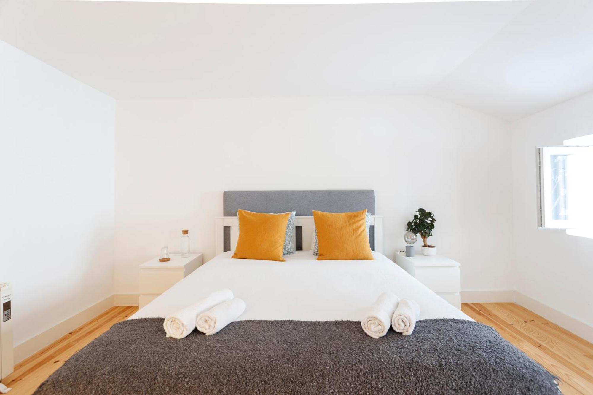 Suite In Cozy Apartment In Chiado In Shared House Лісабон Екстер'єр фото